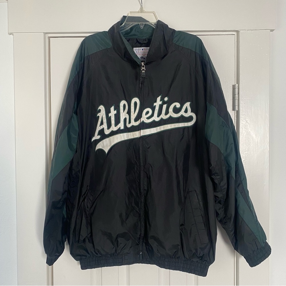 Majestic Oakland Athletics Bullpen Jacket // X-Large // Black/Green